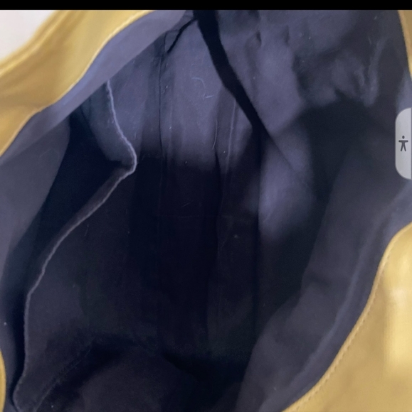 Designer BURBERRY Handbag - Picture 9 of 14